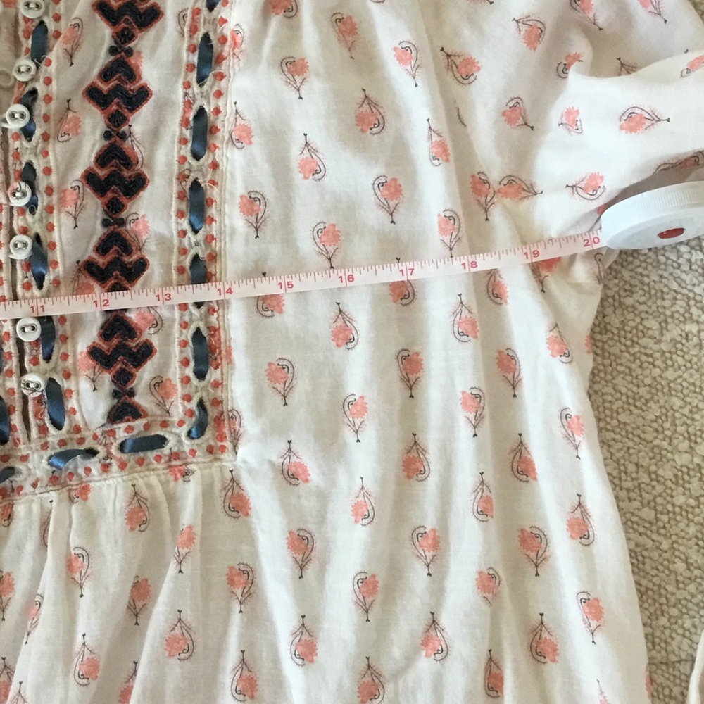 Sundance Floral Embroidered Blouse - white ,Pink and blue - Picture 3 of 5